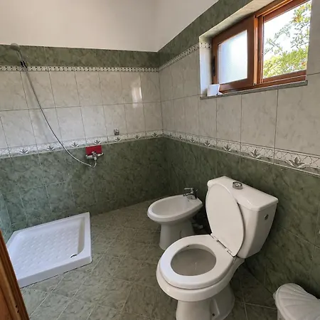 Taos *